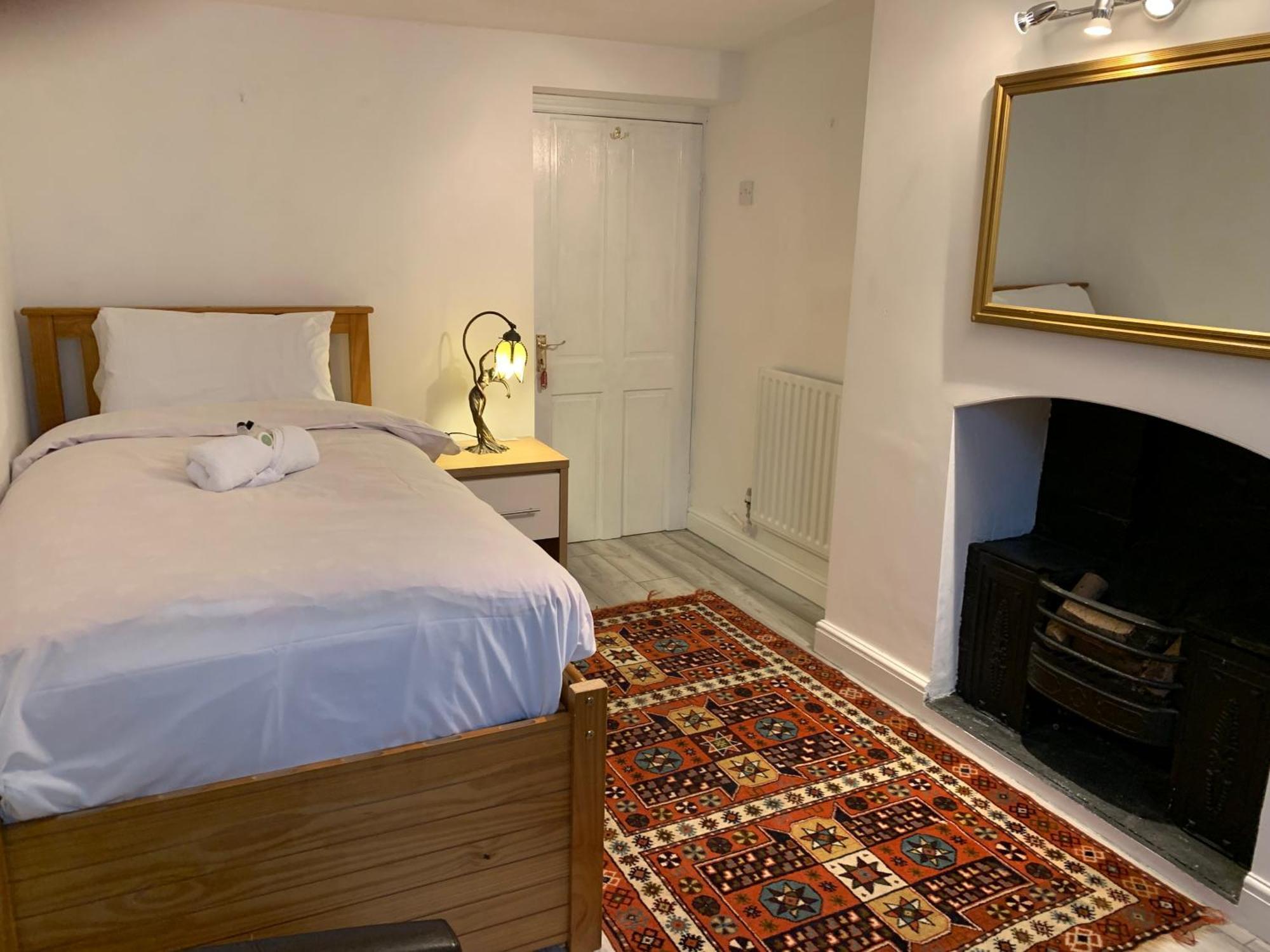 Hotel The Red House Grantham Zimmer foto